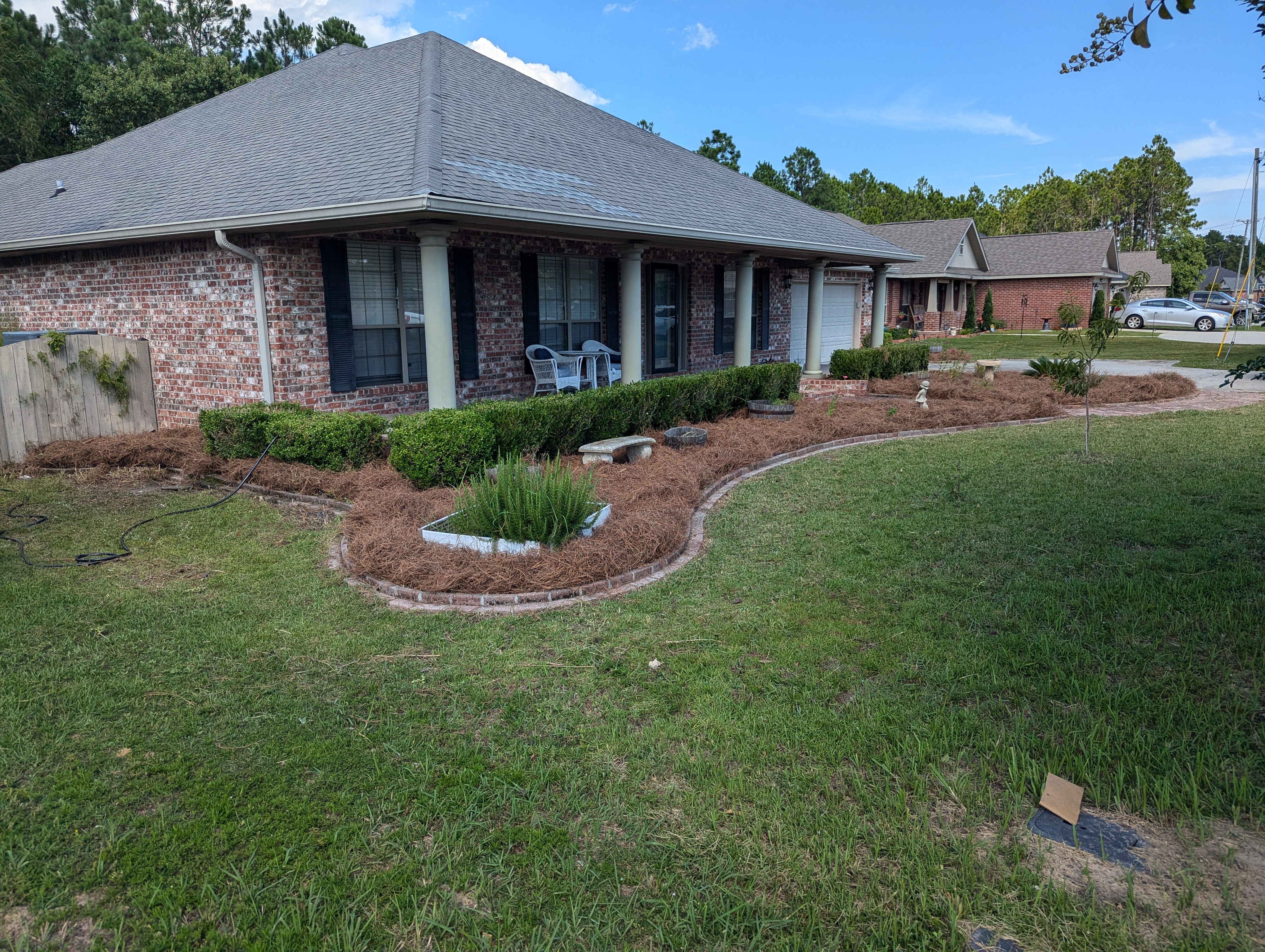 Landscaping Bed Maintenance performed in Ocean Springs, Ms